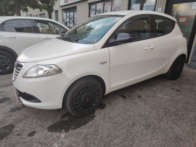 LANCIA Ypsilon Bianco Gelato pastello