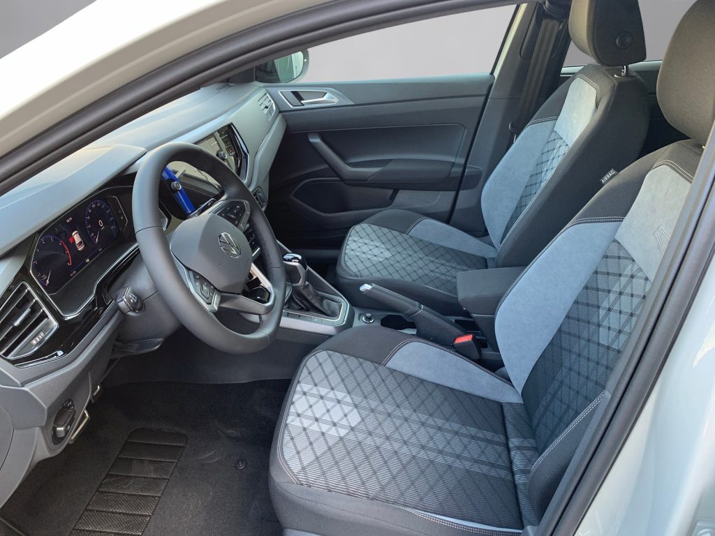 VOLKSWAGEN Taigo R-Line Plus 1.0 TSI 85 kW (115 CV) DSG - 7
