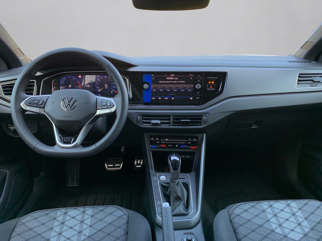 VOLKSWAGEN Taigo R-Line Plus 1.0 TSI 85 kW (115 CV) DSG - 8
