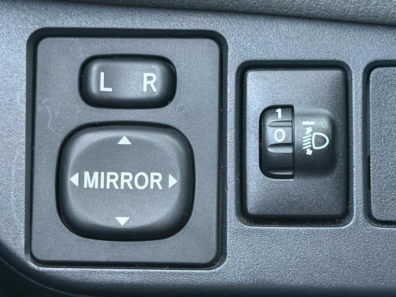 TOYOTA Yaris 1.5 Hybrid 5 porte Active Plus - 8