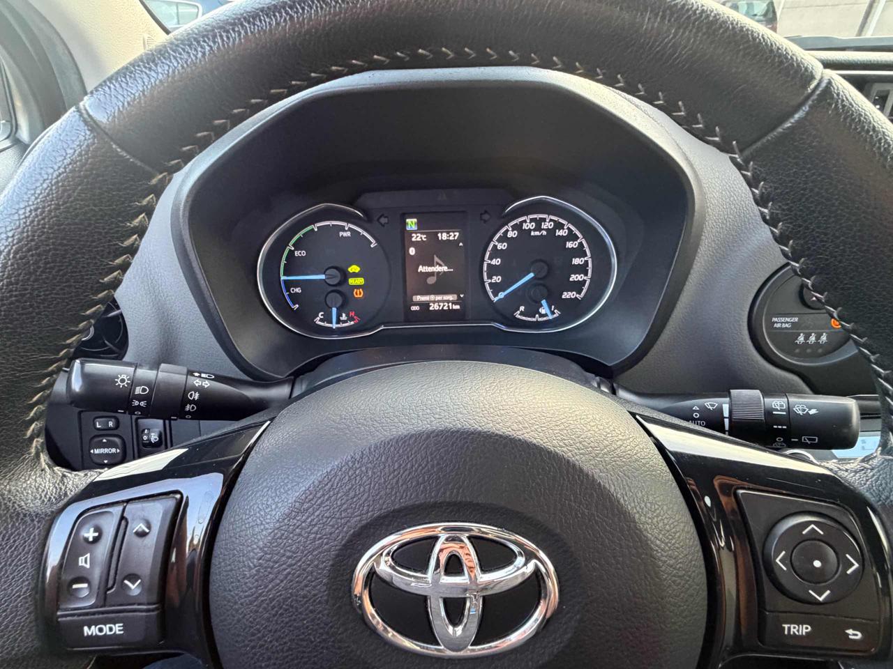 TOYOTA Yaris 1.5 Hybrid 5 porte Active Plus - 3