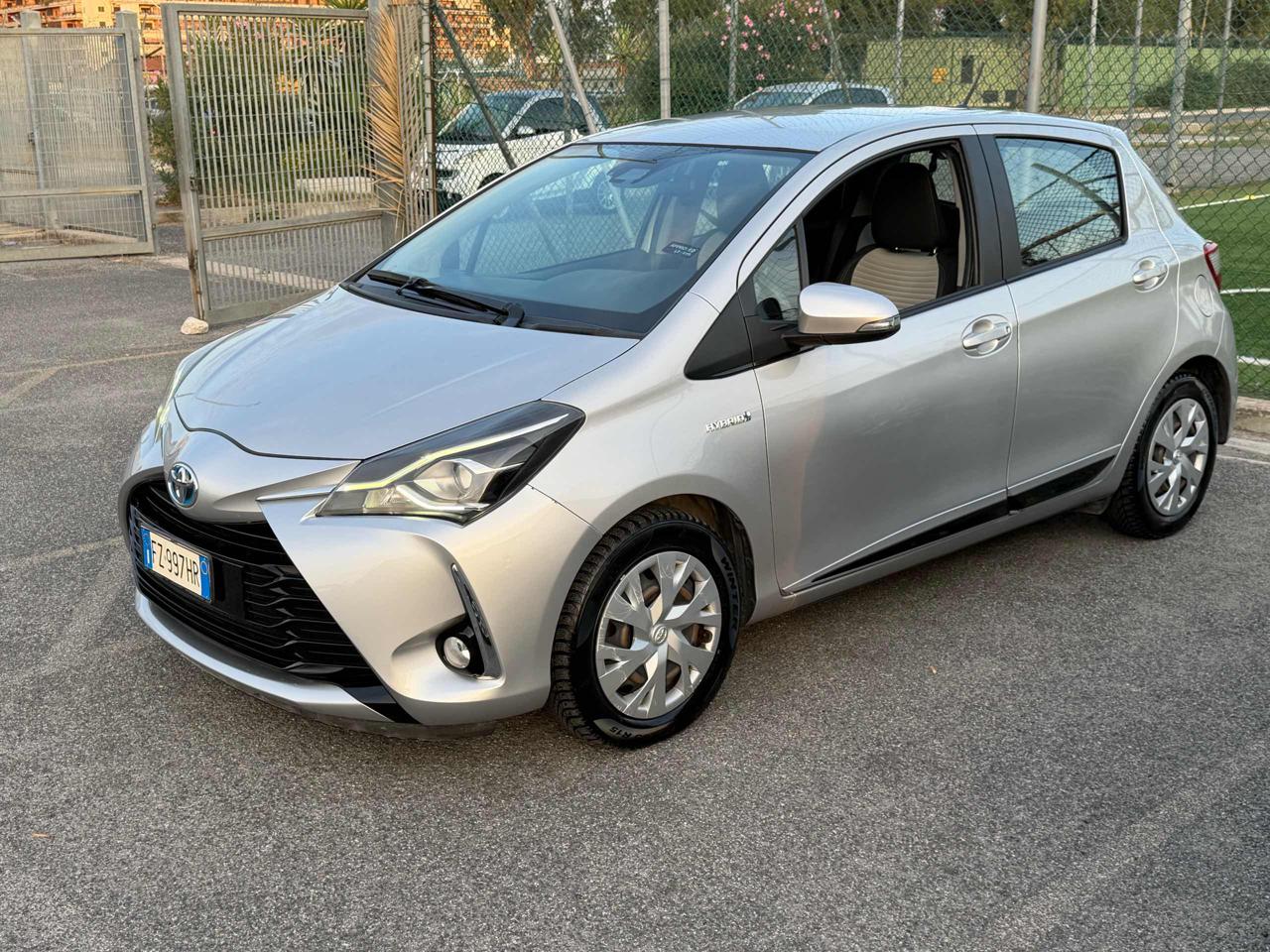 TOYOTA Yaris 1.5 Hybrid 5 porte Active Plus - 2