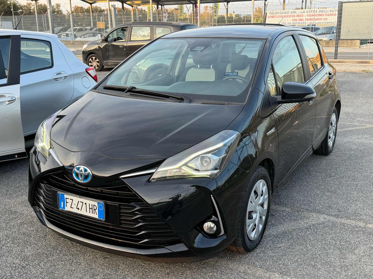 TOYOTA Yaris 1.5 Hybrid 5 porte Active Plus Euro6D - 4