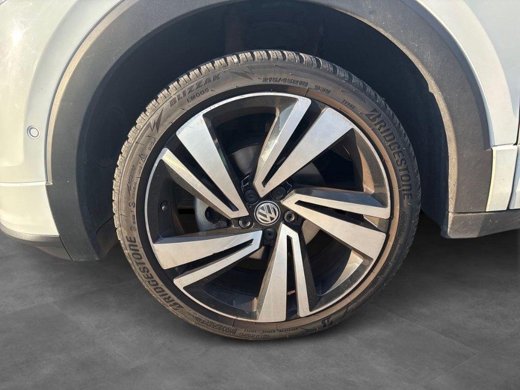 VOLKSWAGEN T-Cross 1.0 TSI 115 CV R-Line DSG - 4