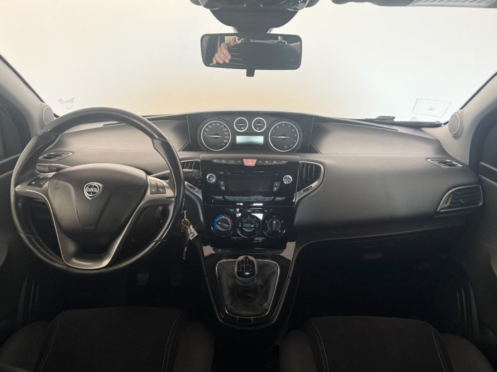 LANCIA Ypsilon 0.9 TwinAir 85 CV 5 porte S&S Silver - 8