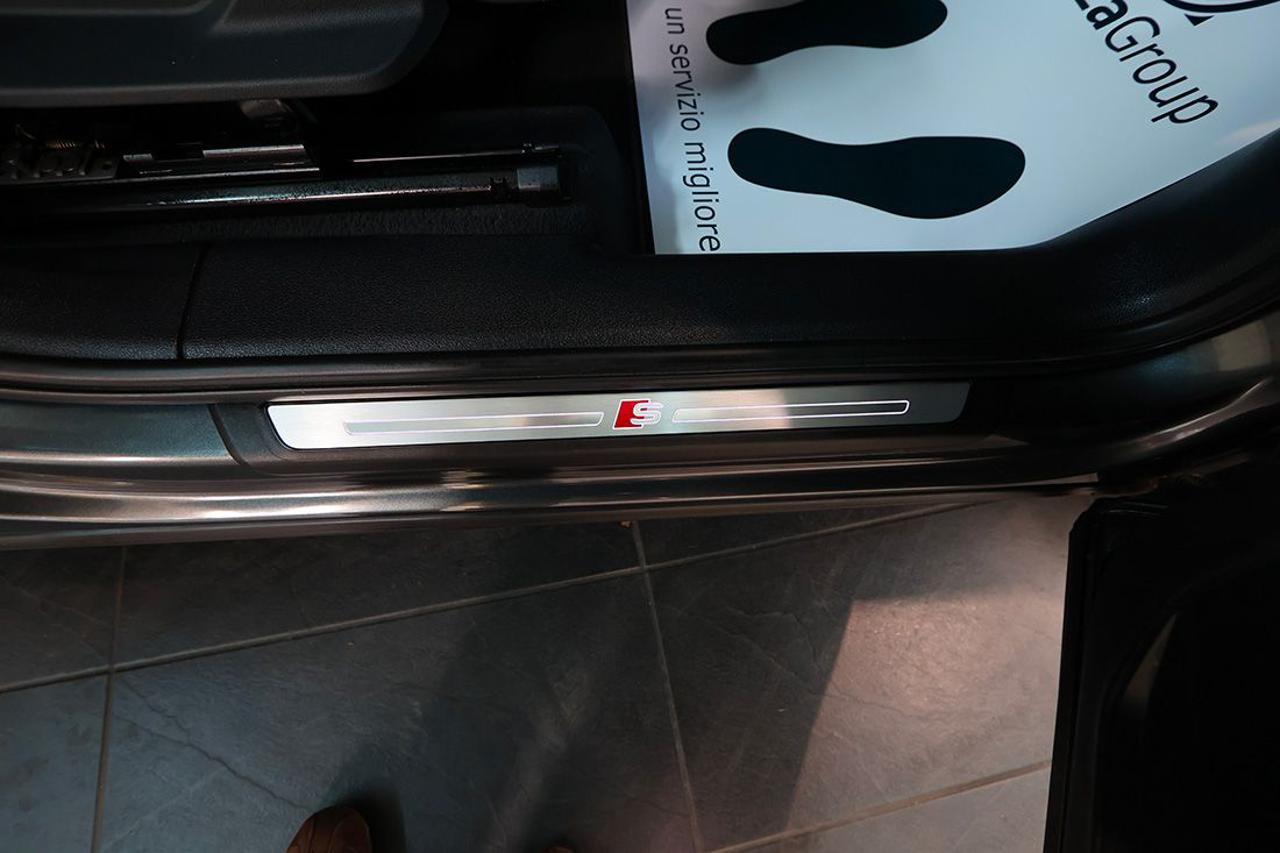 AUDI Q3 35 TDI Sportback Quattro S-Tronic S-Line - 41