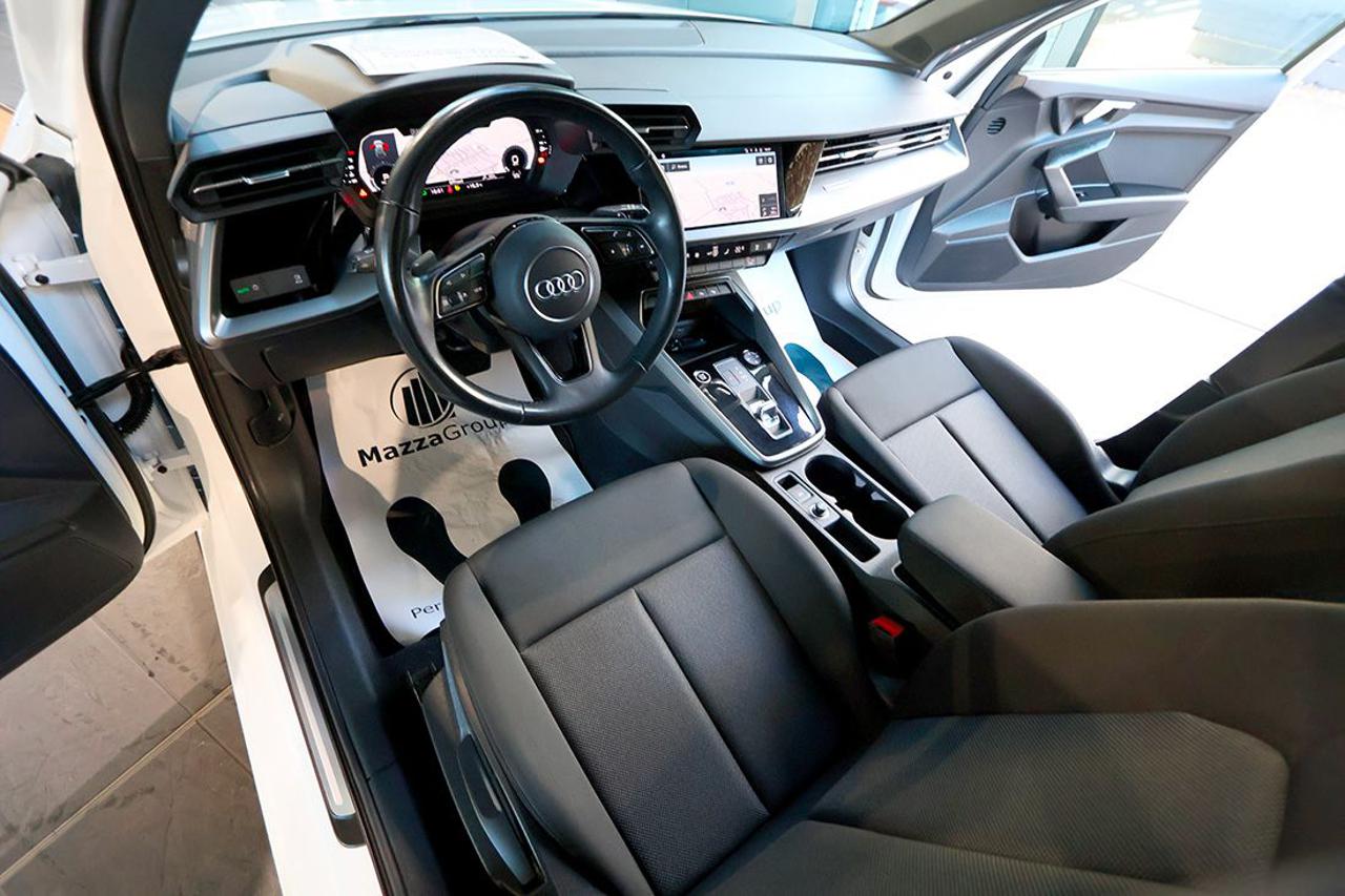 AUDI A3 30 TDI Sportback S-Tronic Business Advanced - 13