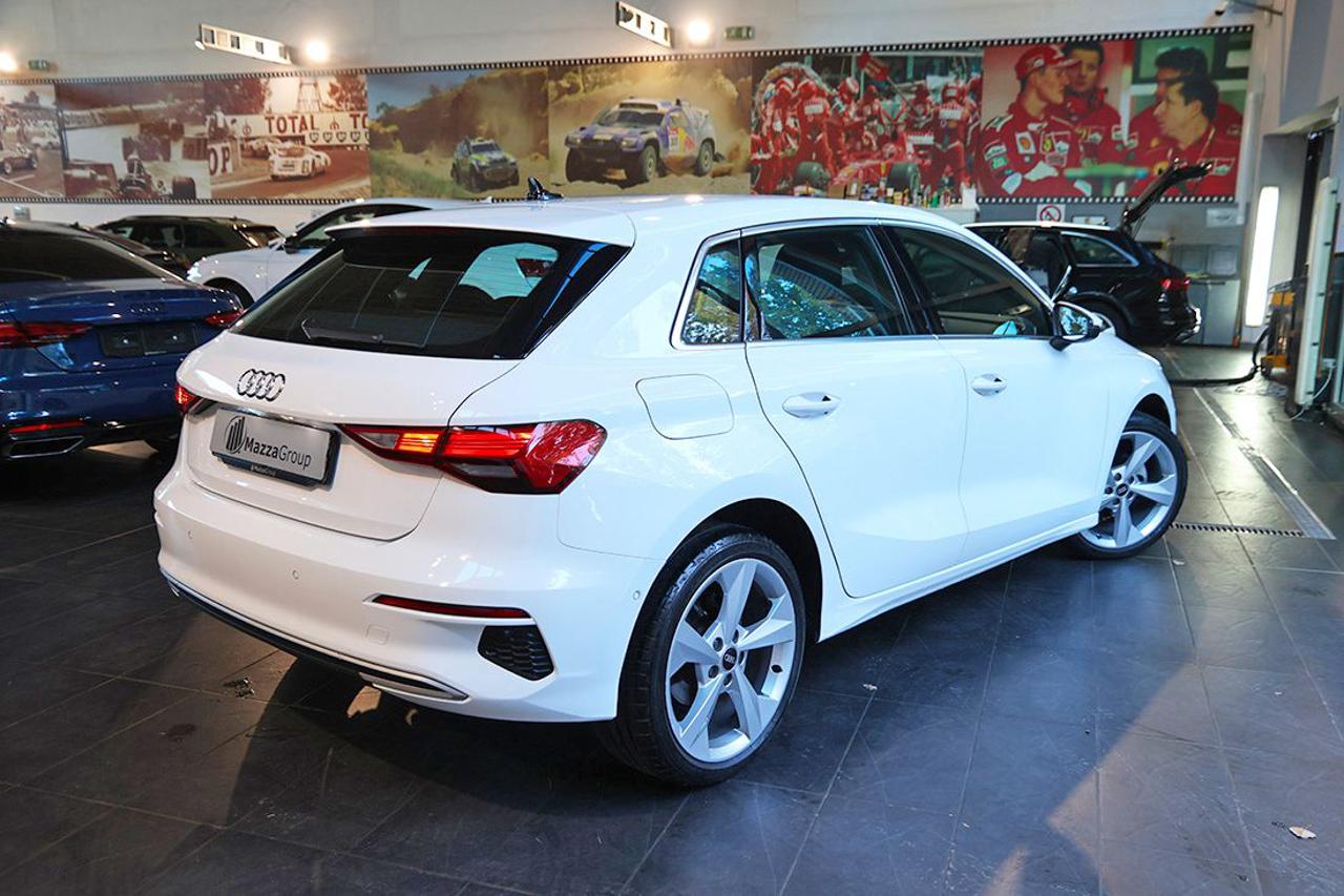 AUDI A3 30 TDI Sportback S-Tronic Business Advanced - 9