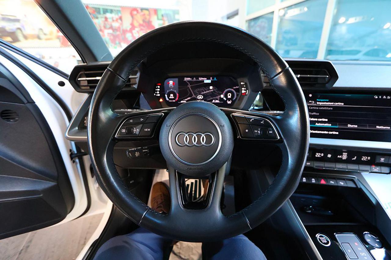 AUDI A3 30 TDI Sportback S-Tronic Business Advanced - 20
