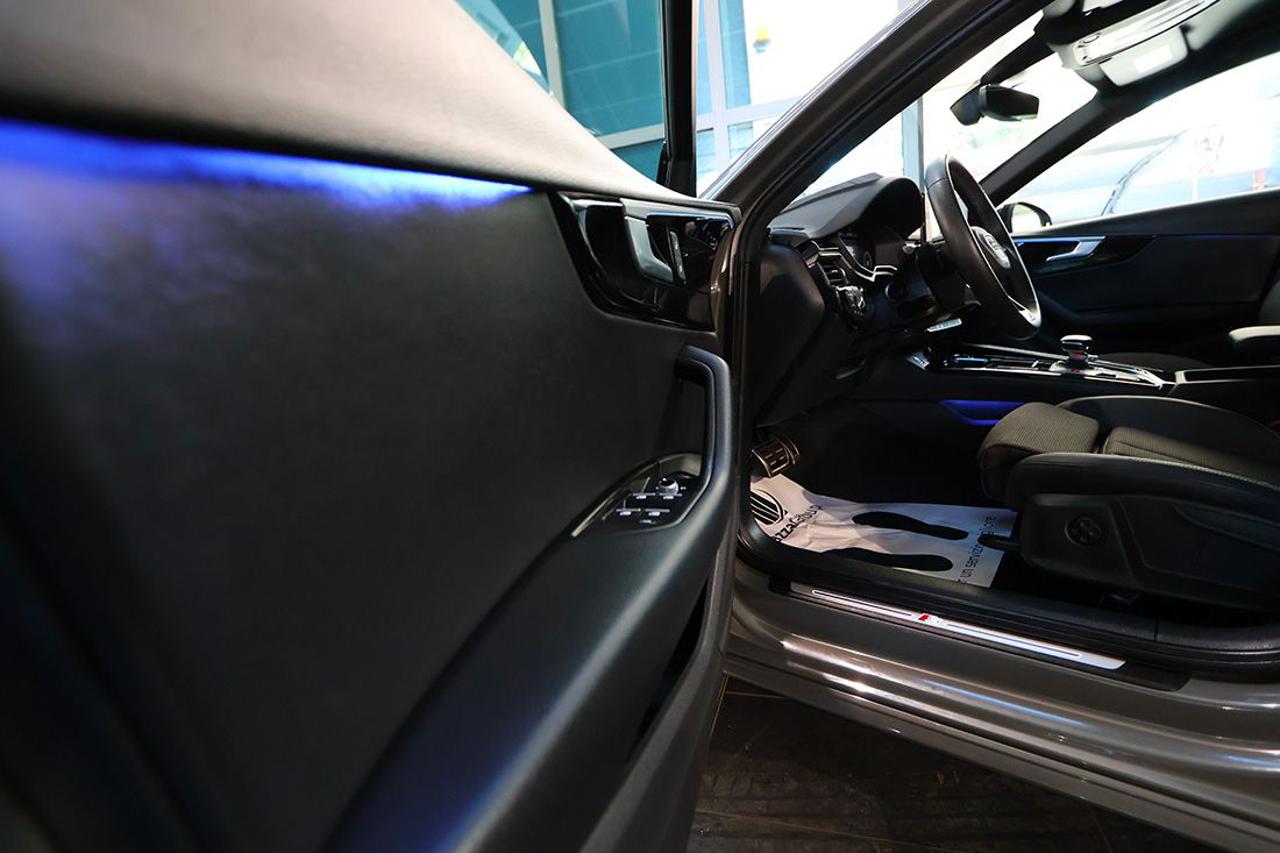 AUDI A4 35 TDI Avant S-Tronic S-Line - 37