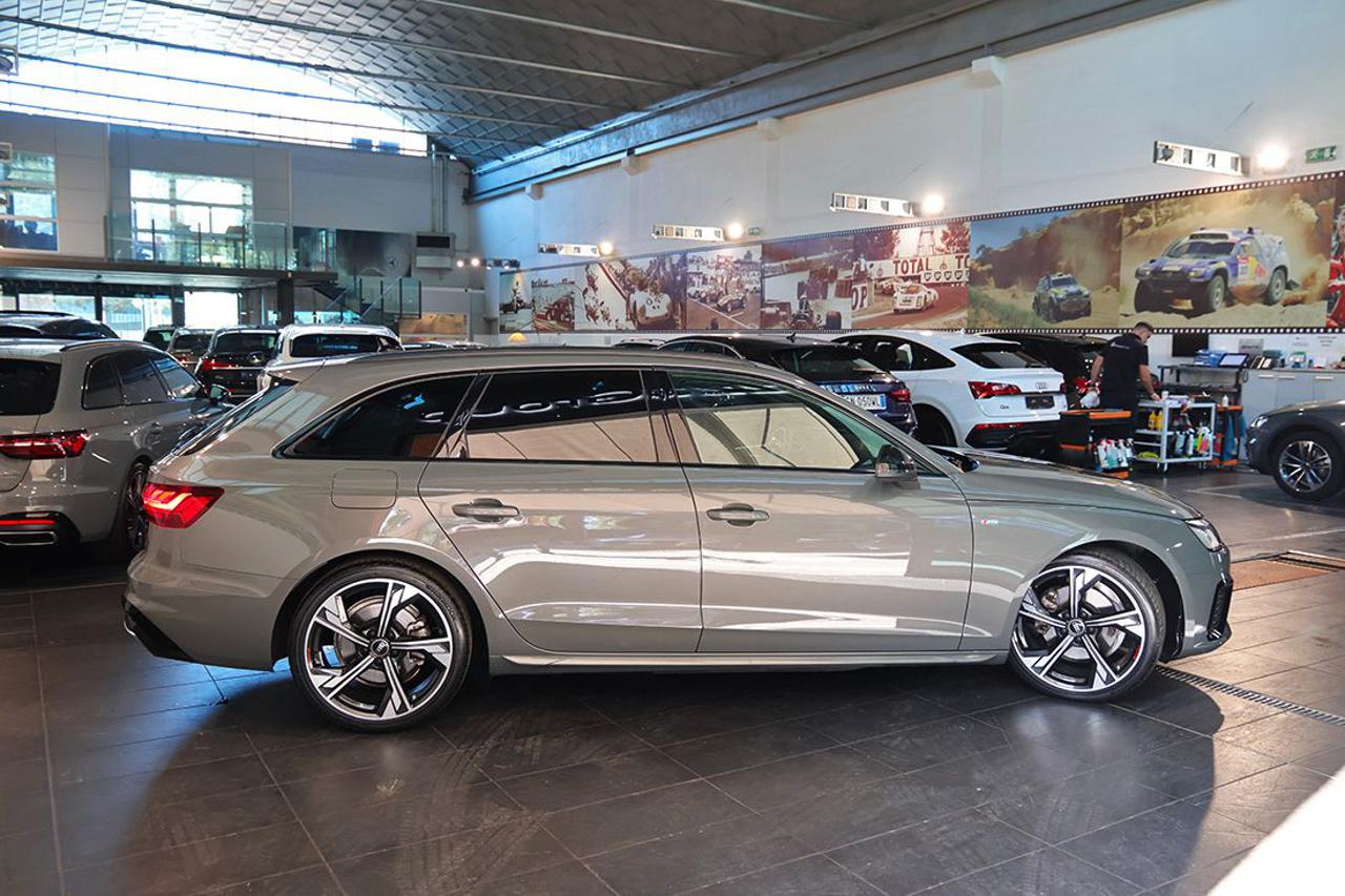 AUDI A4 35 TDI Avant S-Tronic S-Line - 10