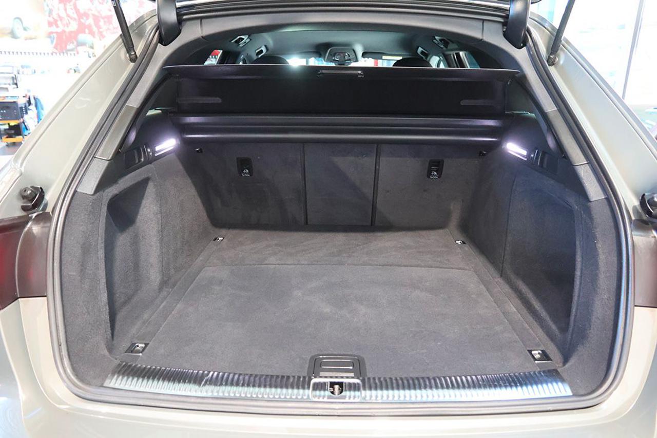 AUDI A4 35 TDI Avant S-Tronic S-Line - 12