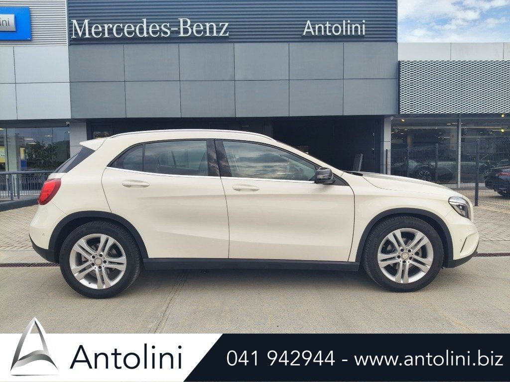 MERCEDES-BENZ GLA 180 CDI Automatic Sport "TETTO PANORAMICO APRIBILE" usata in vendita da Antolini a Venezia Mestre