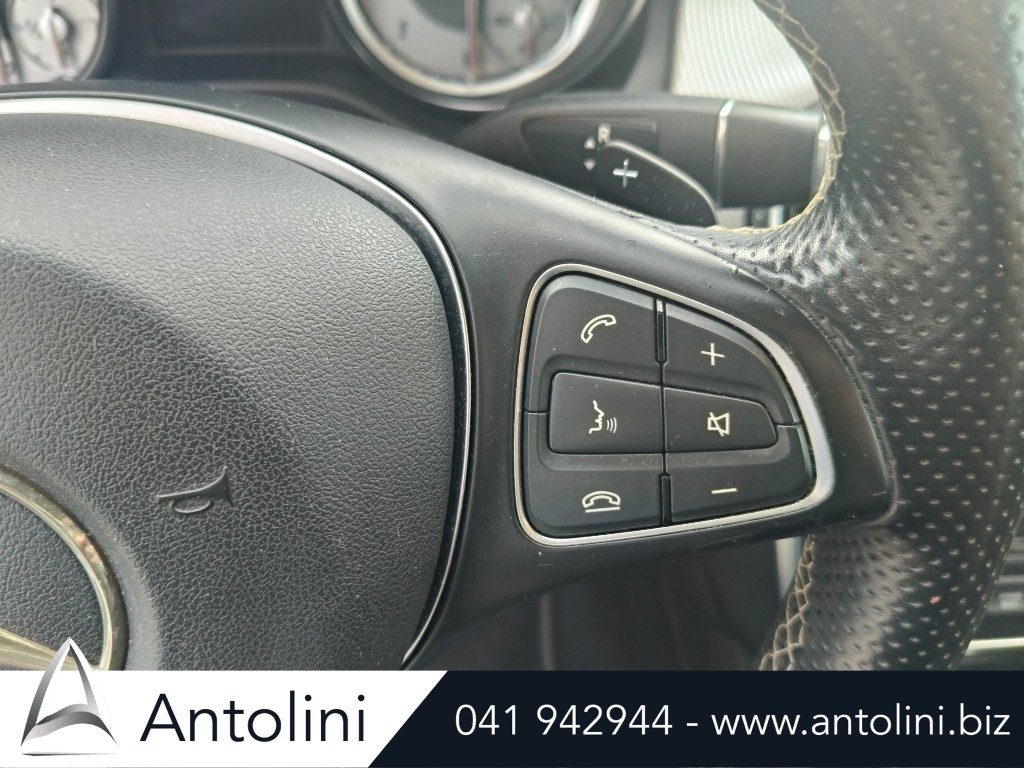 Scopri un'occasione autoMERCEDES-BENZ GLA 180 CDI Automatic Sport "TETTO PANORAMICO APRIBILE"da Antolini Venezia Mestre (VE)