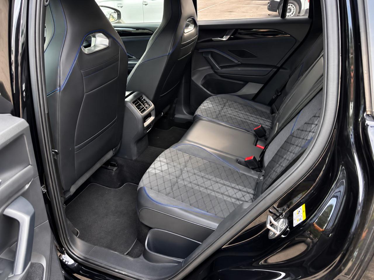 VOLKSWAGEN Tiguan 2.0 TDI 150 CV DSG R-Line Plus TOTAL BLACK - 6