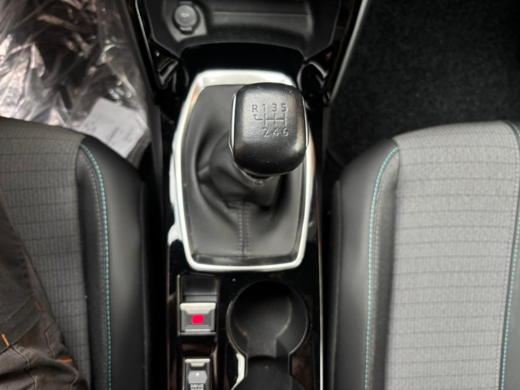 PEUGEOT 2008 Allure Pack BICOLOR*UNICO PROPRIETARIO - 16
