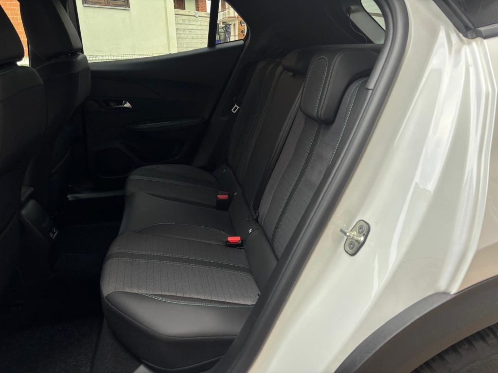 PEUGEOT 2008 Allure Pack BICOLOR*UNICO PROPRIETARIO - 20