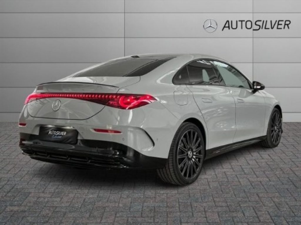 MERCEDES-BENZ CLA 200 EQ - 2