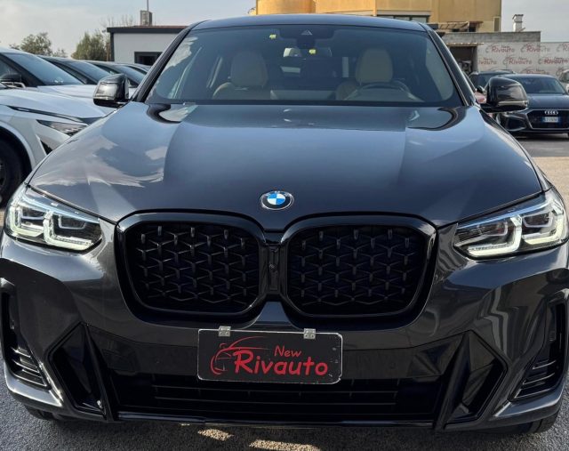 BMW X4 Nero metallizzato