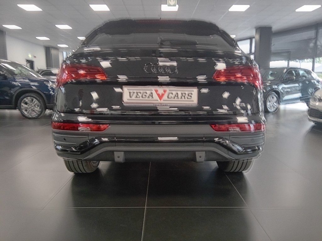 Clicca per ingrandire Q5 - 40 TDI 204 CV quattro S tronic black line edition