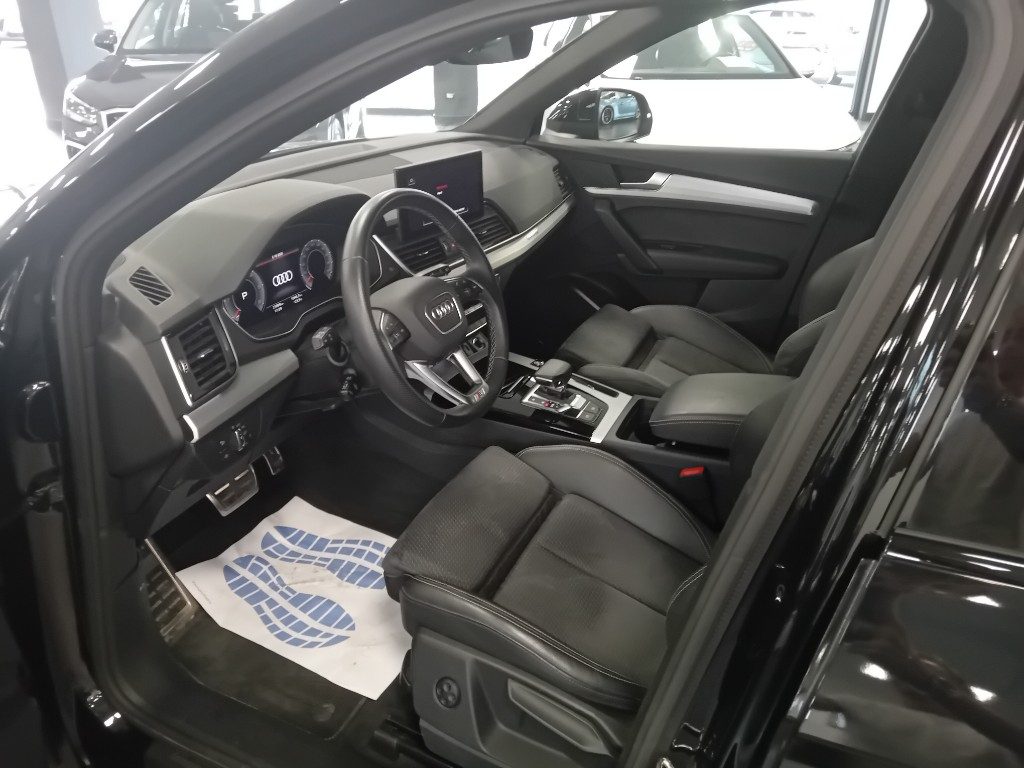 Clicca per ingrandire Q5 - 40 TDI 204 CV quattro S tronic black line edition