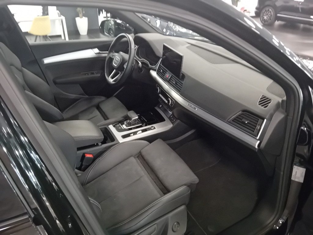 Clicca per ingrandire Q5 - 40 TDI 204 CV quattro S tronic black line edition
