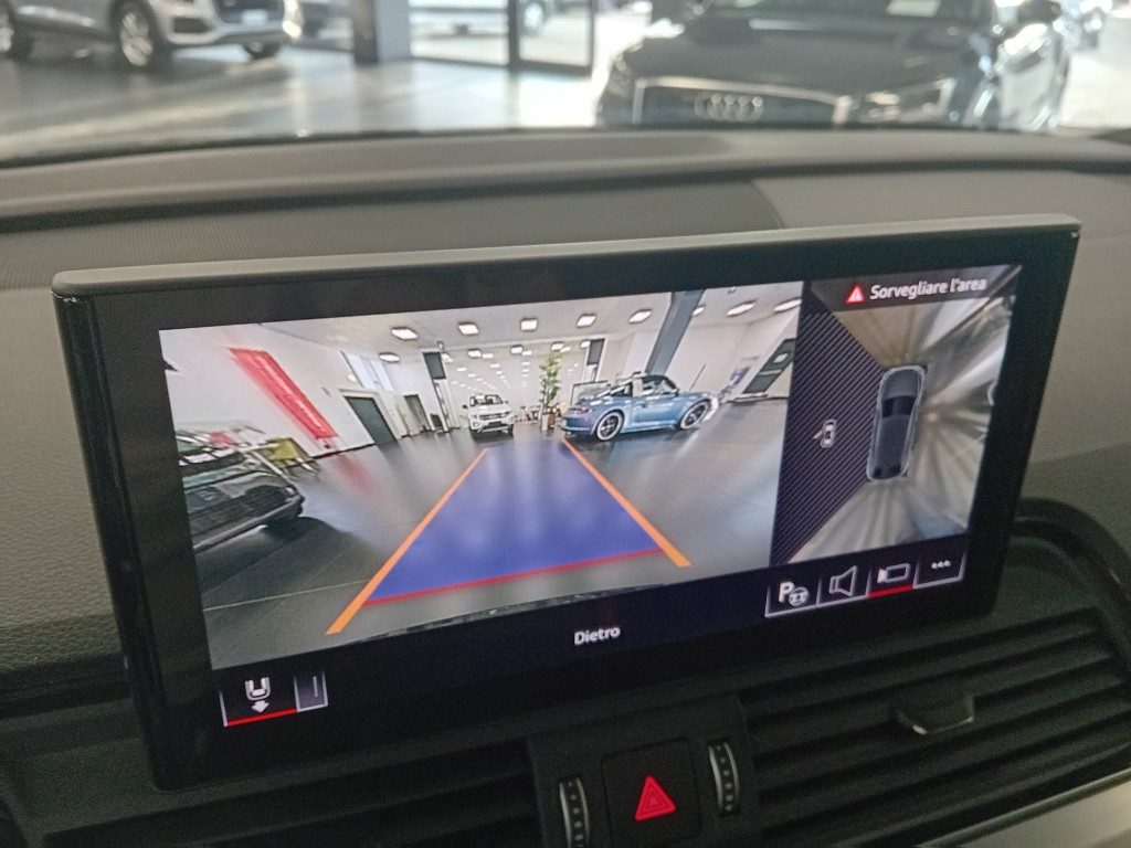 Clicca per ingrandire Q5 - 40 TDI 204 CV quattro S tronic black line edition