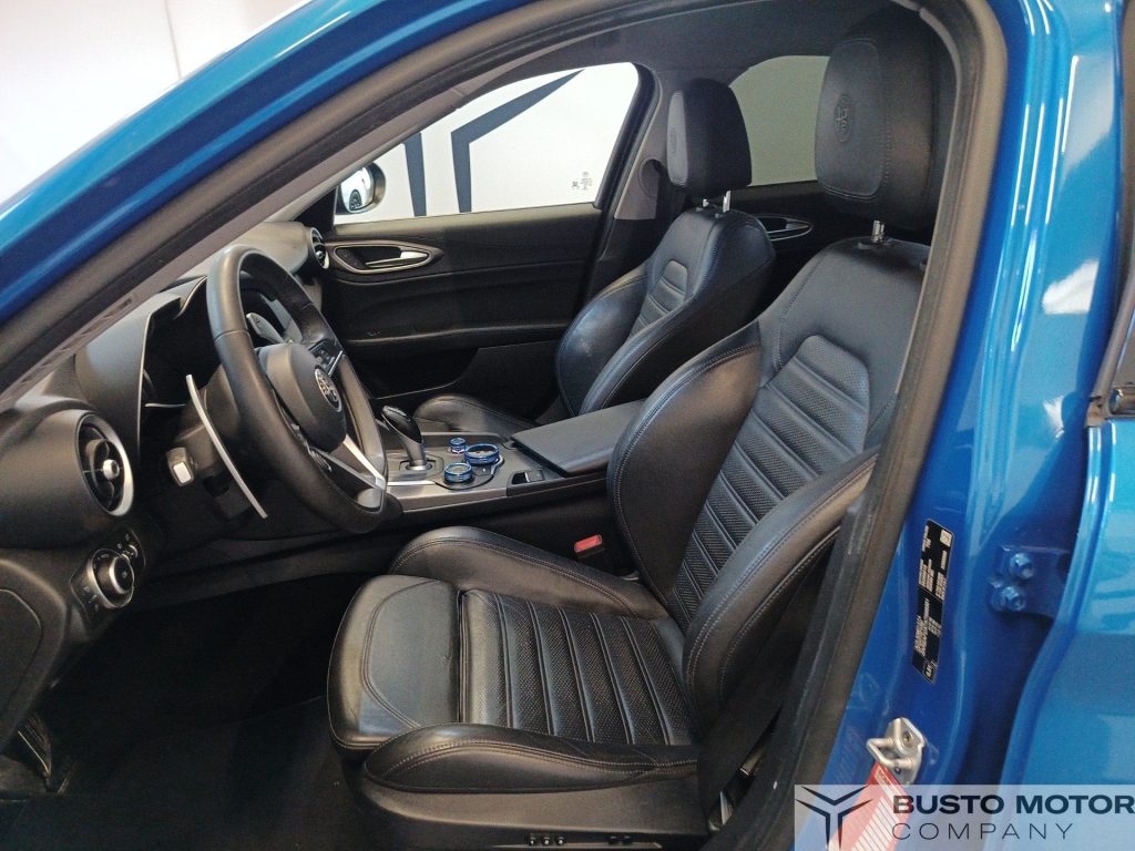 ALFA ROMEO Giulia 2.2 Turbo AT8 210CV AWD Q4 Veloce TI - 8