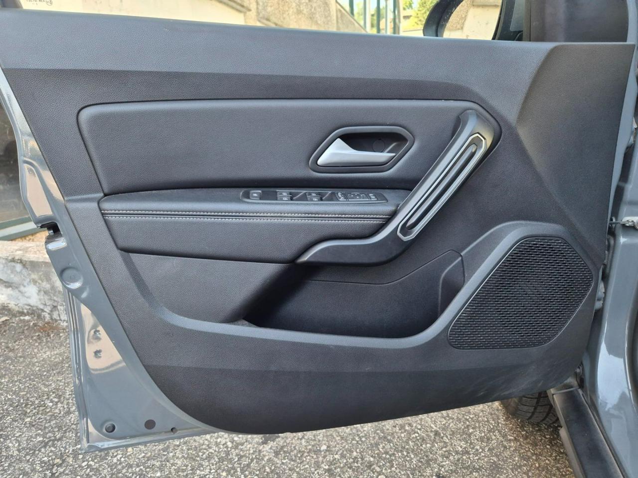 DACIA Duster 1.0 TCe GPL 4x2 Journey UP - 13
