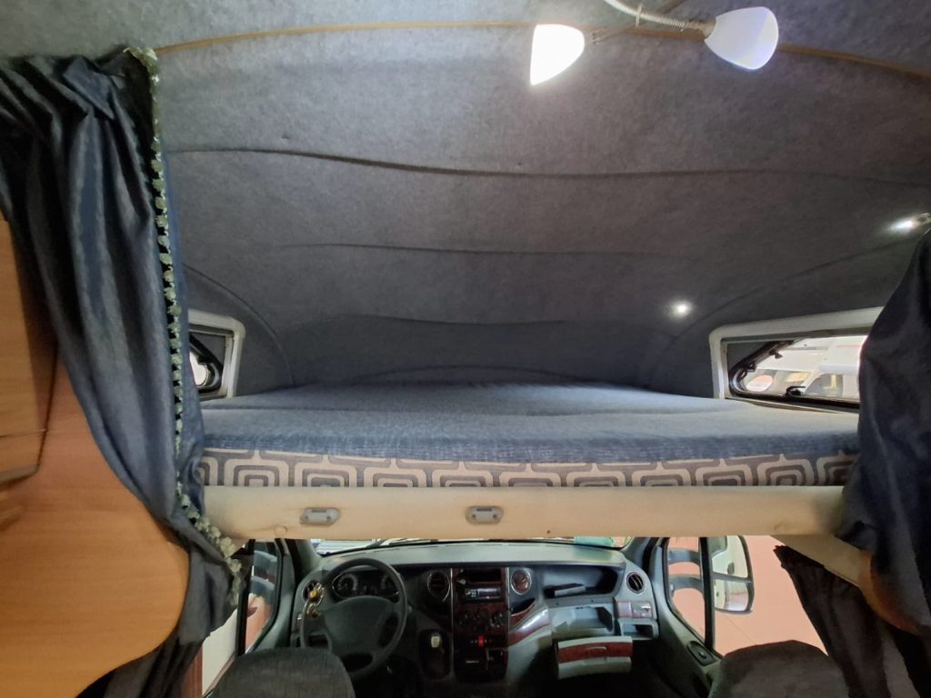 HUARI 1102 IVECO 40 Q.LI 180 CV