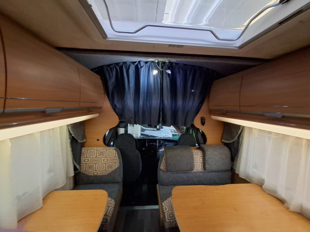 HUARI 1102 IVECO 40 Q.LI 180 CV