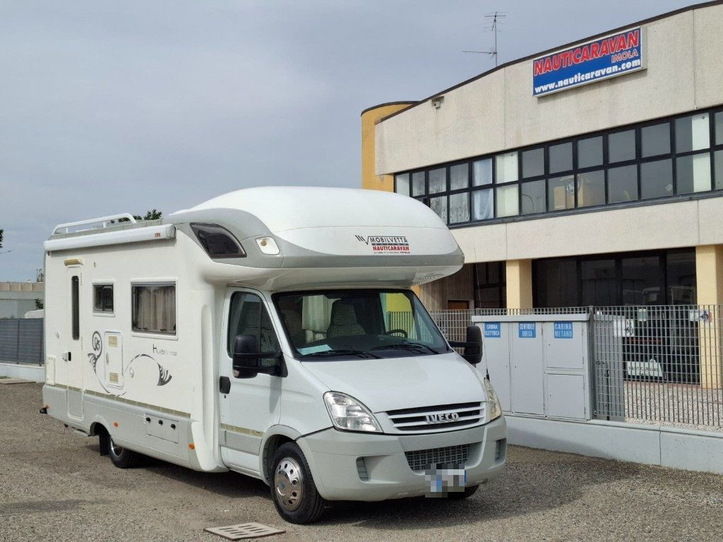 HUARI 1102 IVECO 40 Q.LI 180 CV