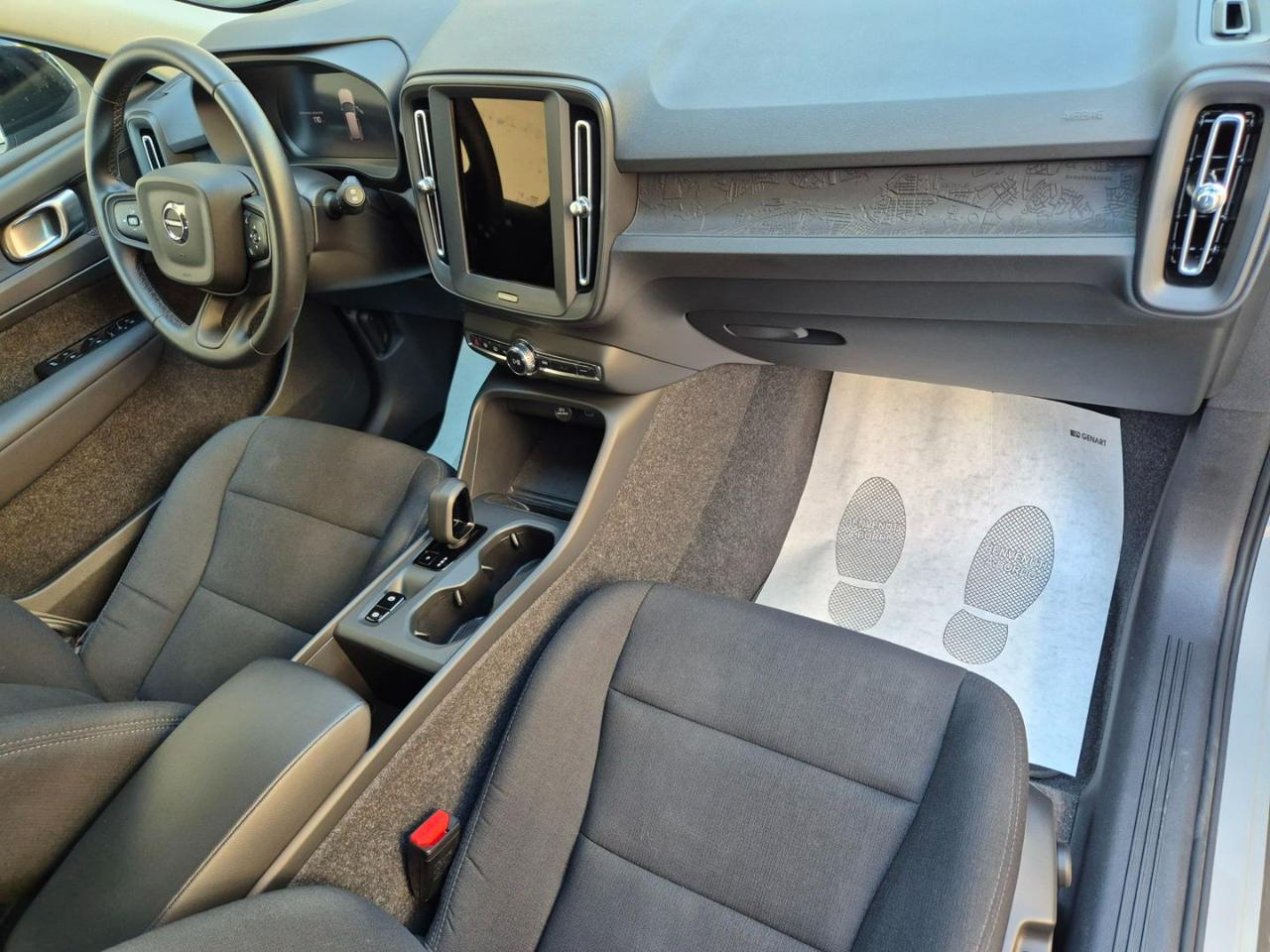VOLVO XC40 B3 automatico Essential - 13