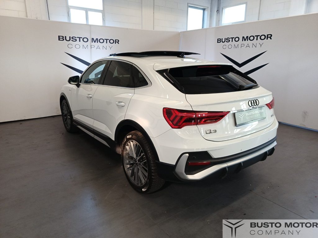 AUDI Q3 Sportback 35 TDI S tronic S Line Edition - 6
