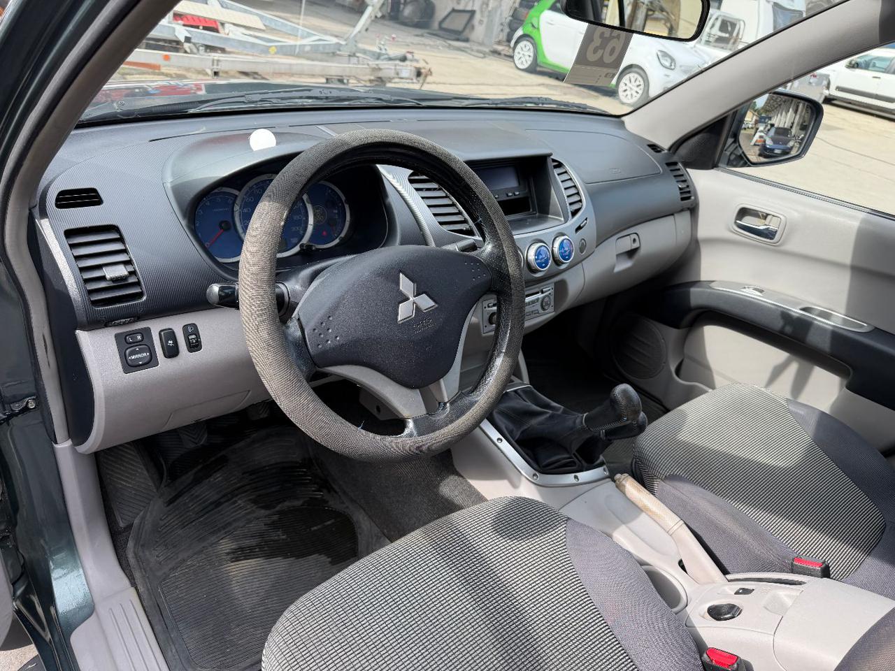 MITSUBISHI L200 2.5 DI-D/136CV Double Cab Intense - 12