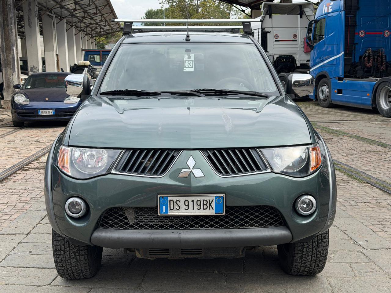 MITSUBISHI L200 2.5 DI-D/136CV Double Cab Intense - 3
