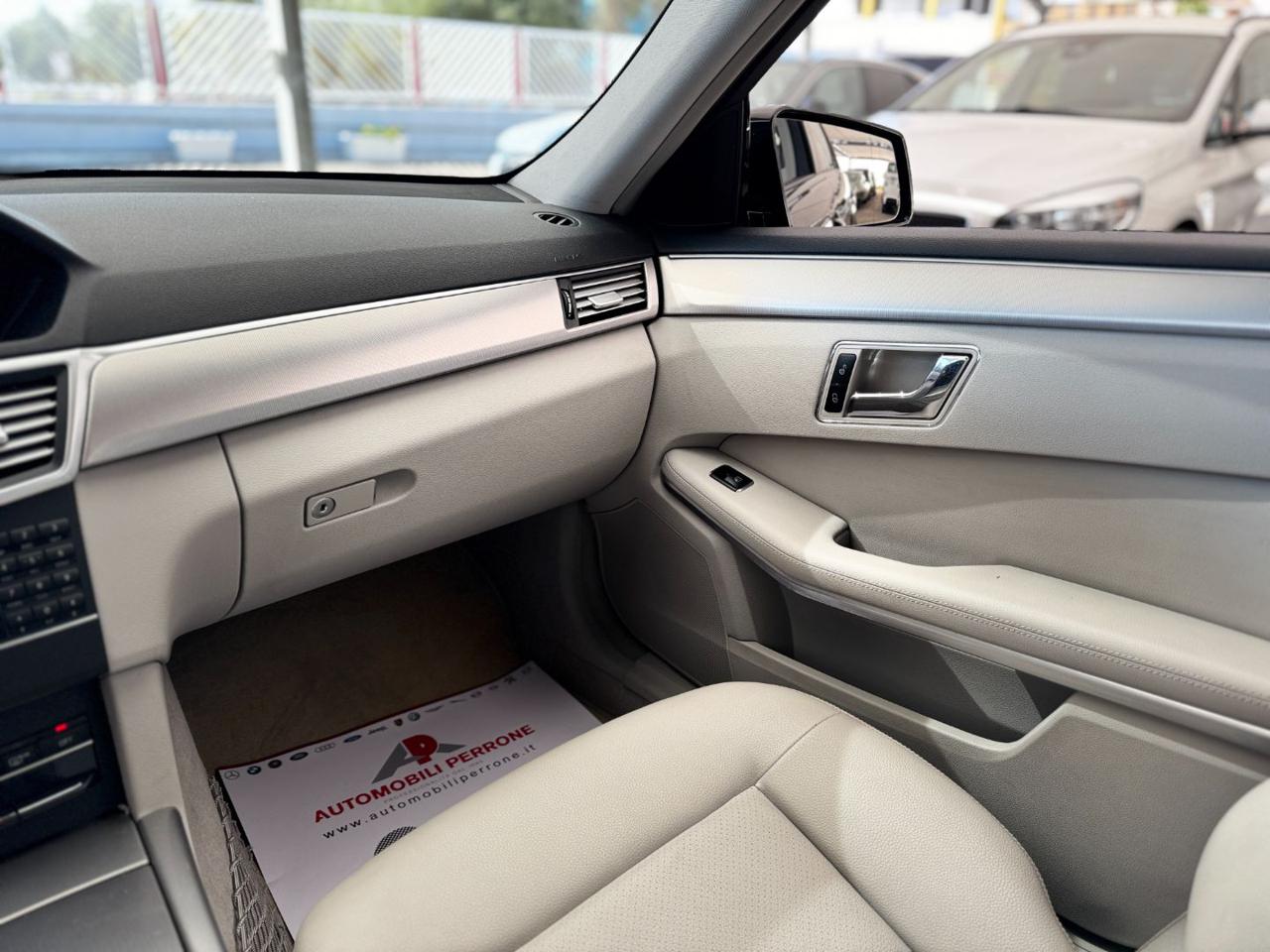 MERCEDES-BENZ E 220 CDI Avantgarde - Solo 87.000 km / 1 propr. - 20