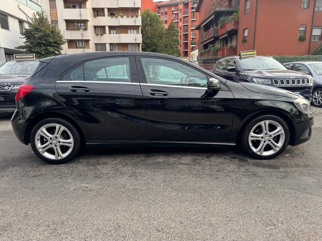 MERCEDES-BENZ A 180 CDI Automatic Sport - 4