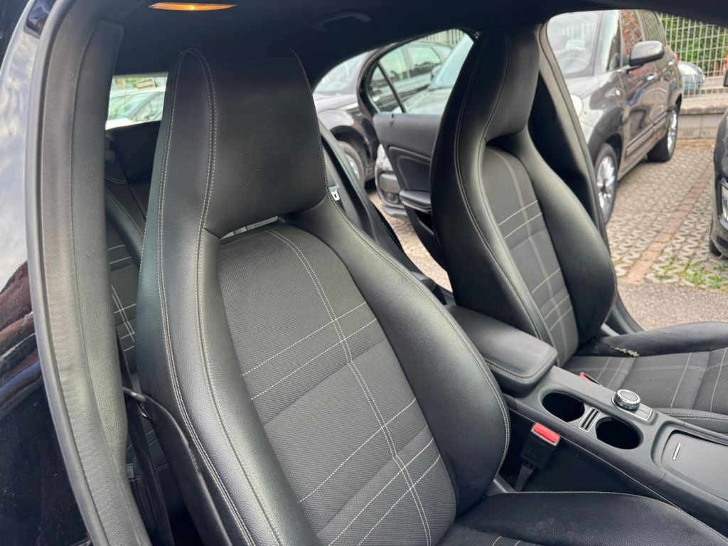 MERCEDES-BENZ A 180 CDI Automatic Sport - 12