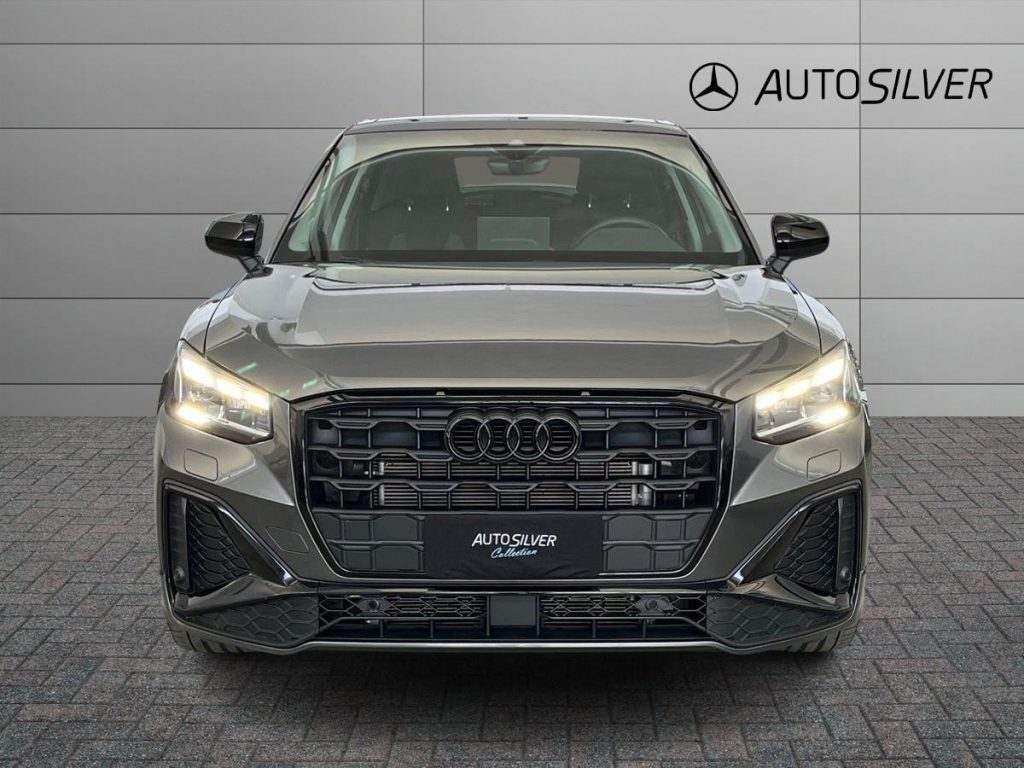 AUDI Q2 35 TDI Identity Black s-tronic - 3