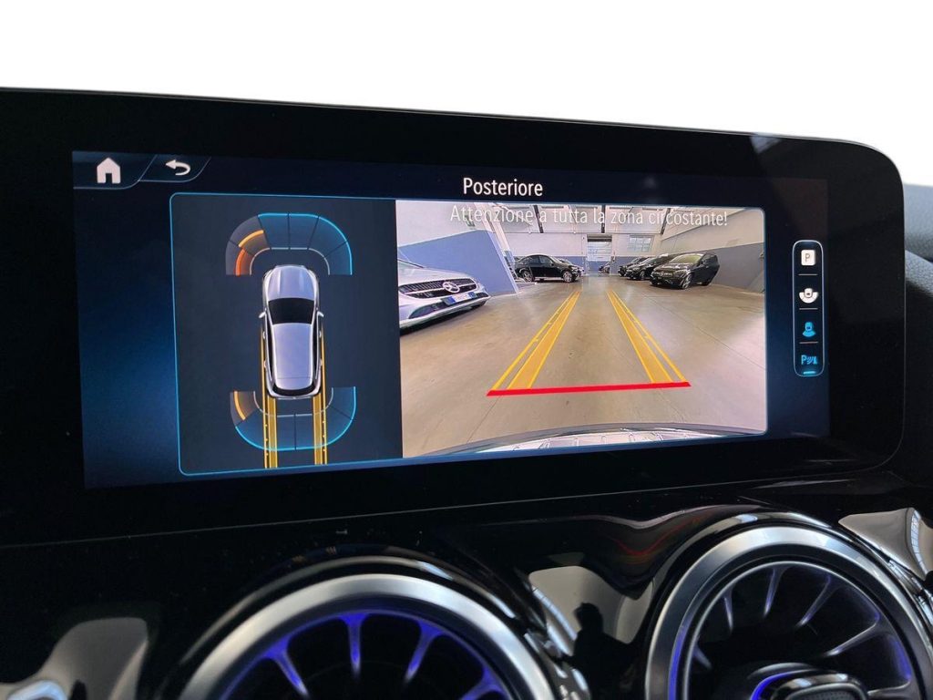 MERCEDES-BENZ GLA 180 d Automatic AMG Line Advanced Plus - 12