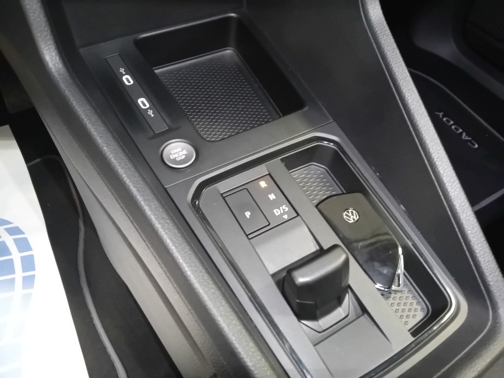 Clicca per ingrandire Caddy - 1.5 TSI 116 CV DSG Life PEDANA DISABILI