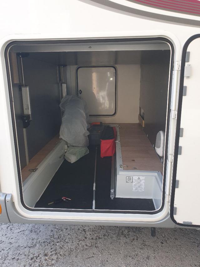Camper - Integrato RAPIDO F680FF Diesel – foto 5