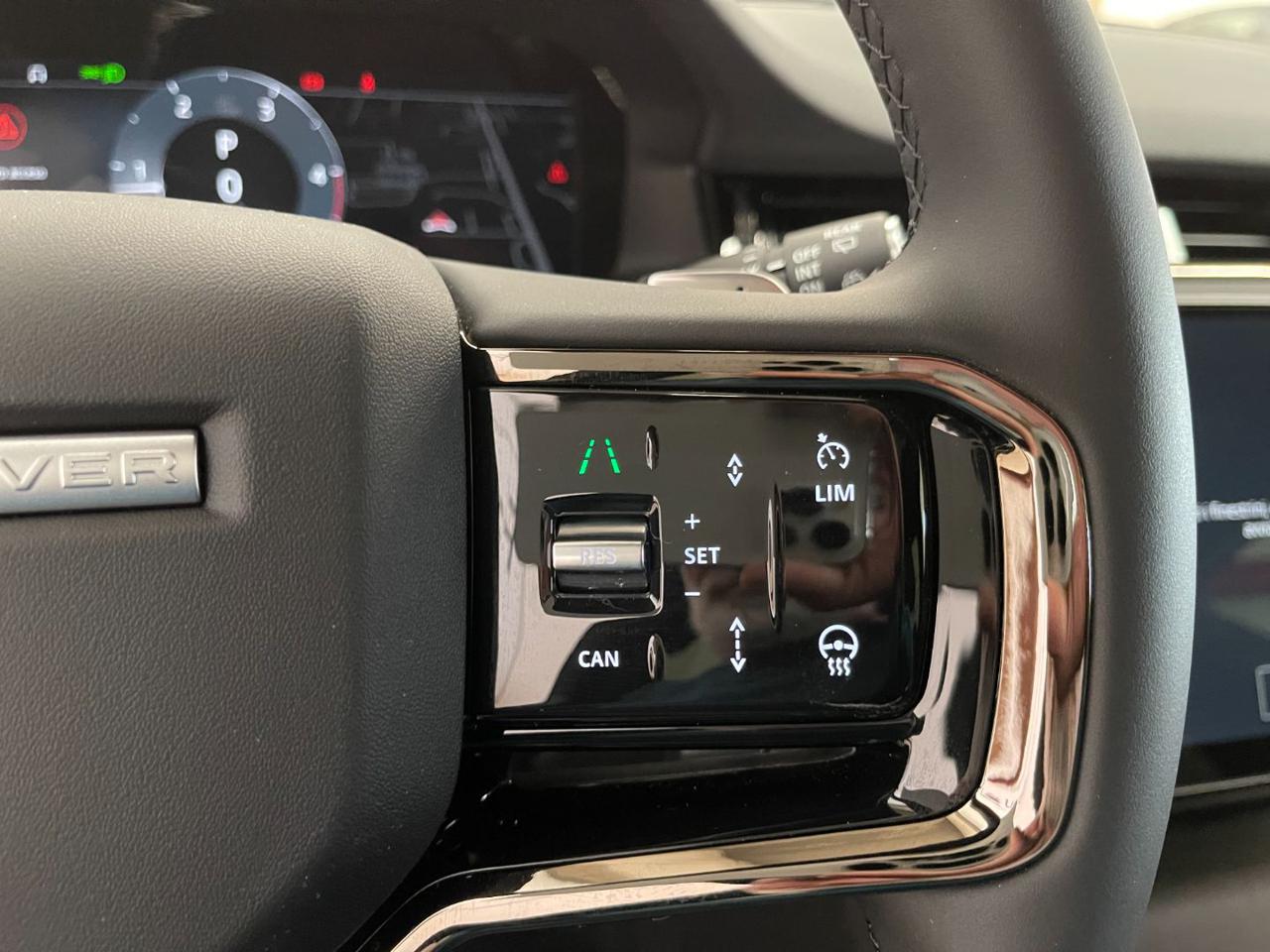 Range Rover Evoque 30