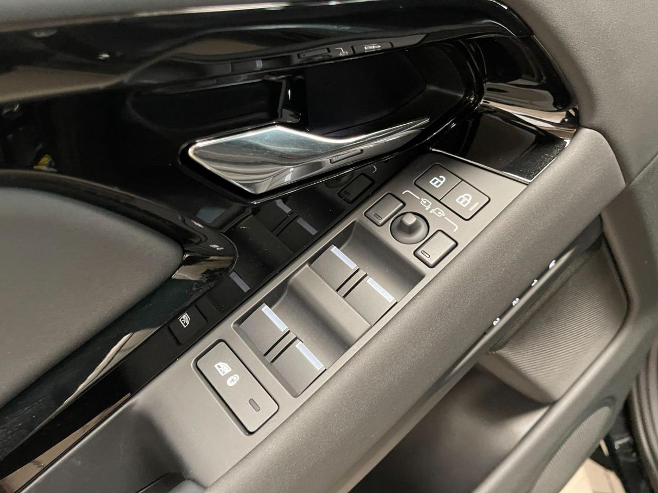 Range Rover Evoque 12