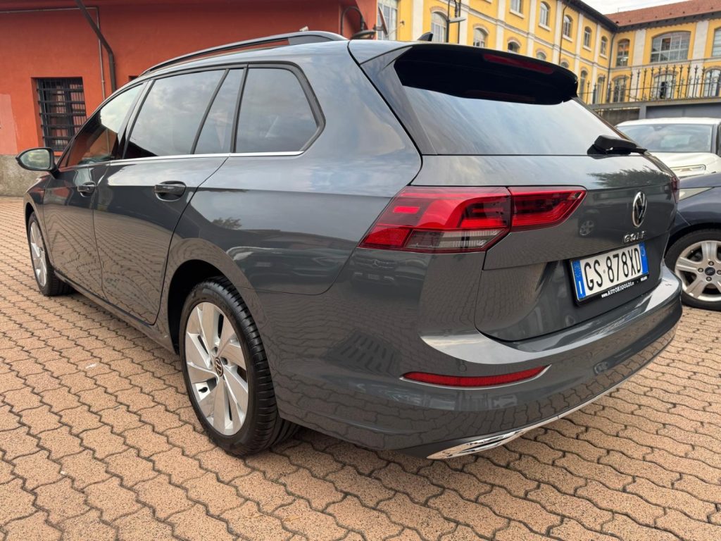 VOLKSWAGEN Golf Variant 2.0 TDI 150 CV DSG SCR Style - 4