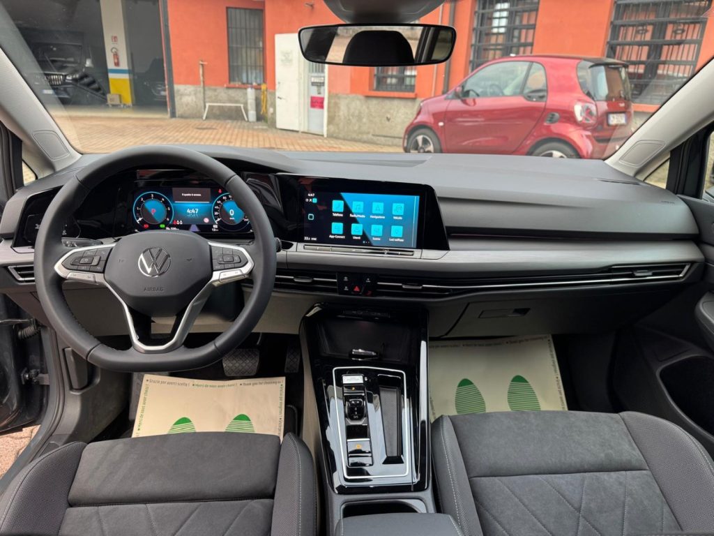 VOLKSWAGEN Golf Variant 2.0 TDI 150 CV DSG SCR Style - 8