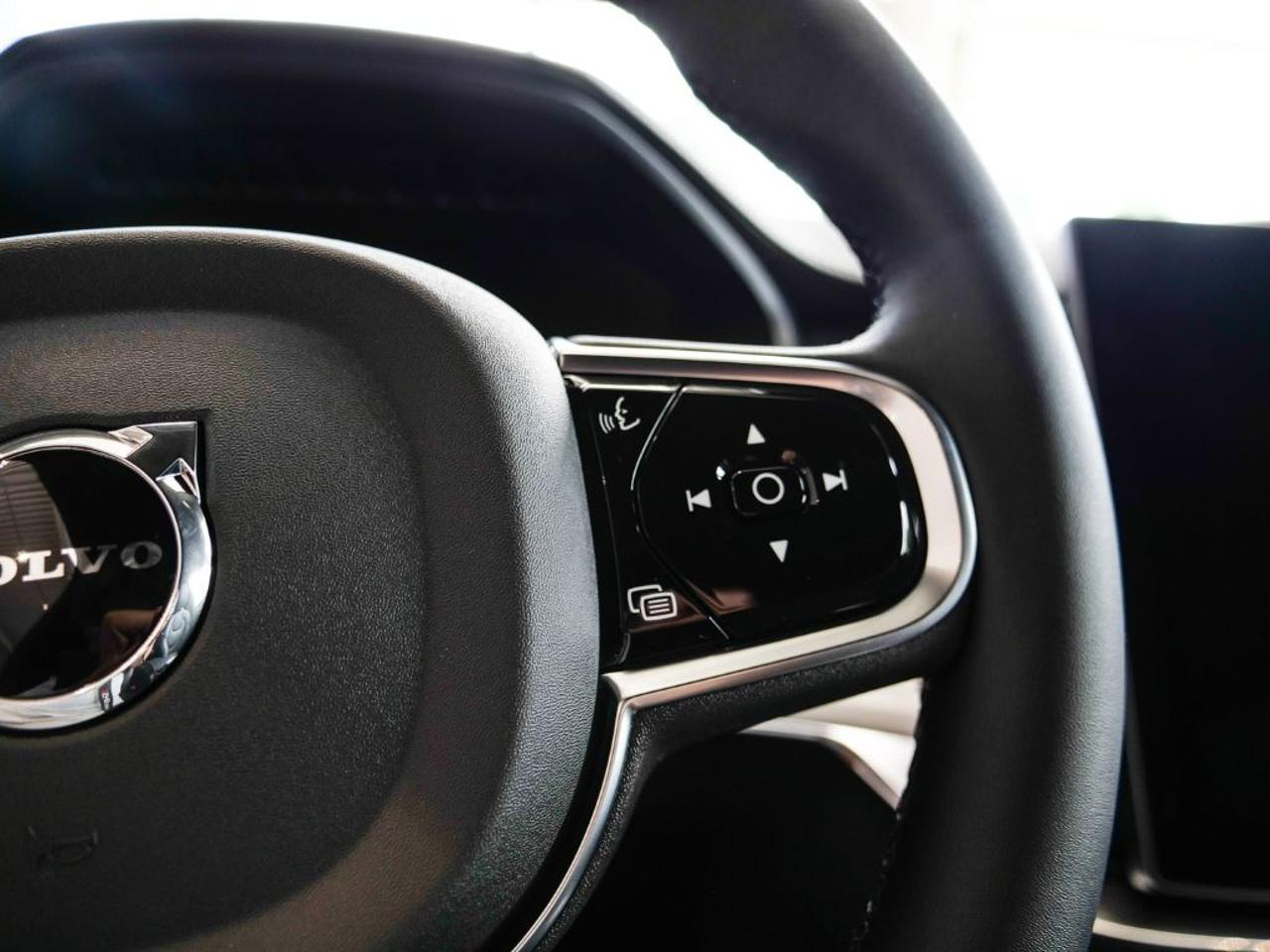 VOLVO XC90 2.0 T8 phev Ultra Black Edition awd 7p. Auto - 19