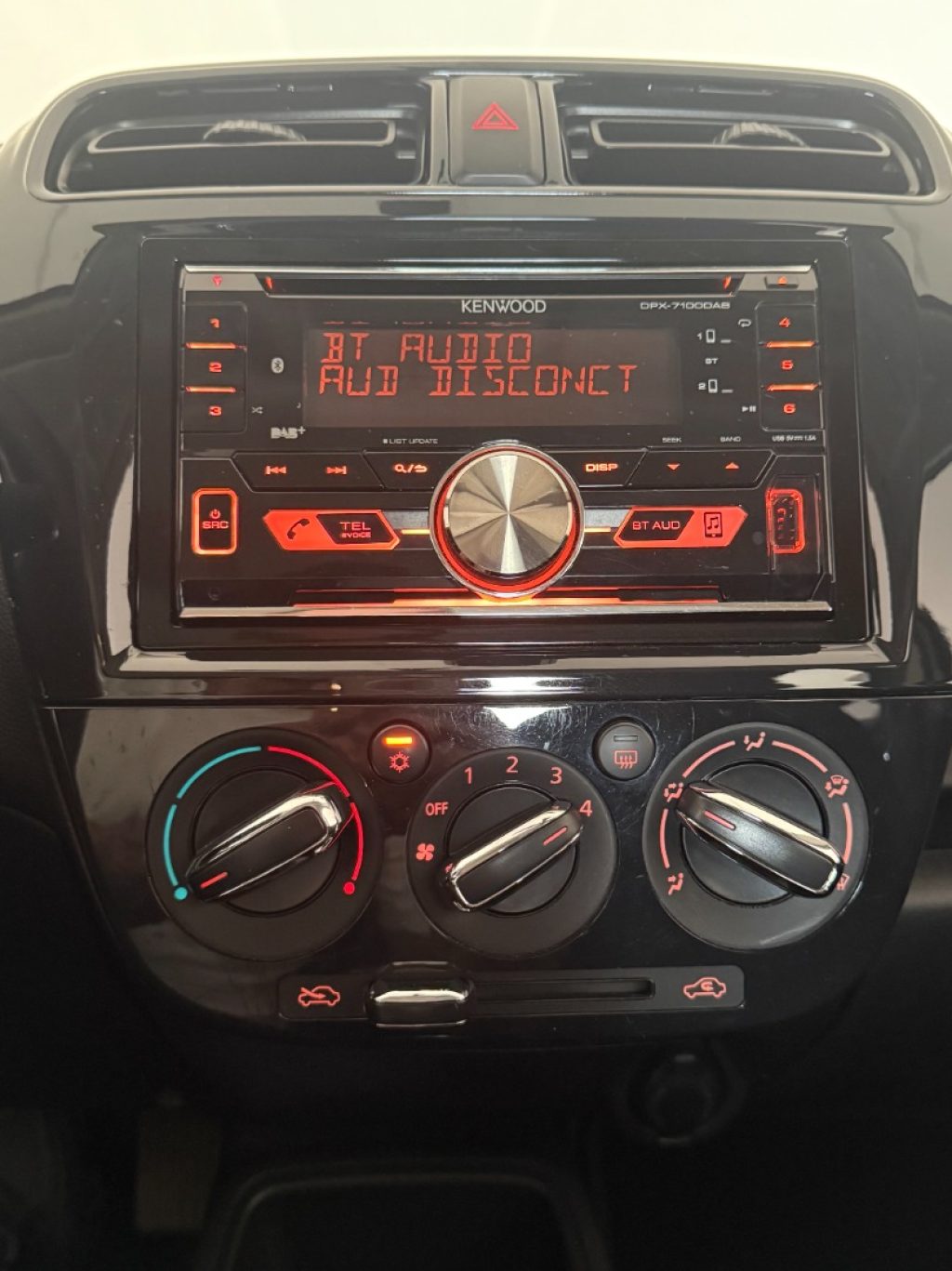 MITSUBISHI Space Star 1.0 ClearTec Intense NAVI - 18