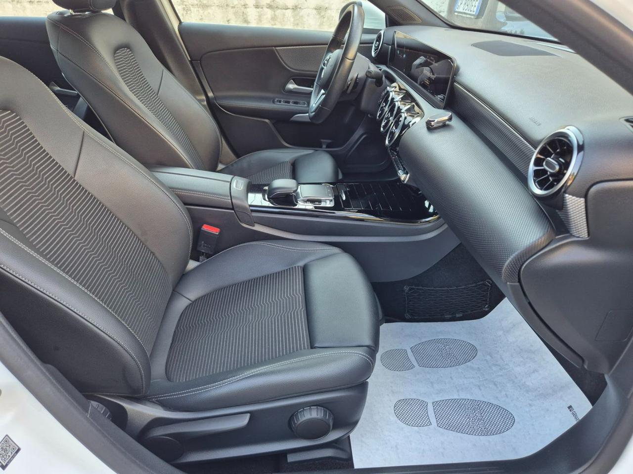 MERCEDES-BENZ A 180 Automatic Sport - 14